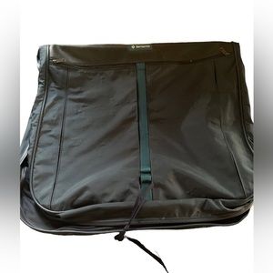 Samsonite 45” L Garment Bag‎